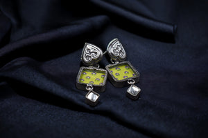 Harit Arohi Danglers Harit Arohi Danglers