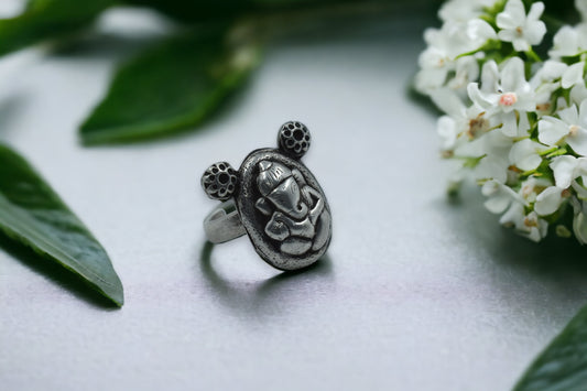 Mangal Murti Oval Ring