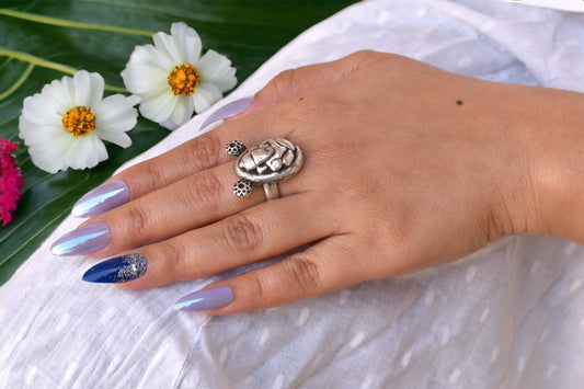 Mangal Murti Oval Ring